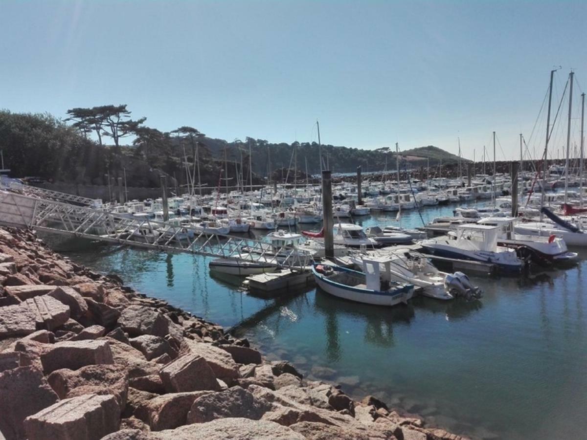 Vue Mer Cote De Granit Rose En Bretagne Trébeurden Exterior foto
